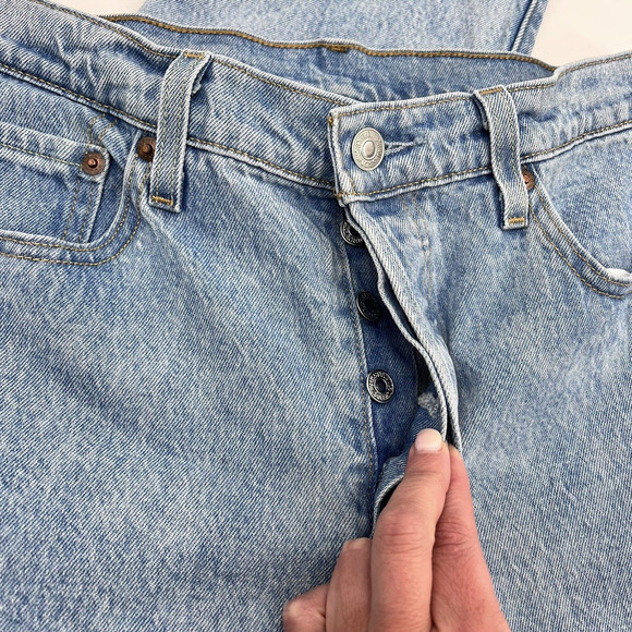Levi's 501 Crop Jeans Light Wash Tango Surge Women's Size 29 - Picture 10 of 10